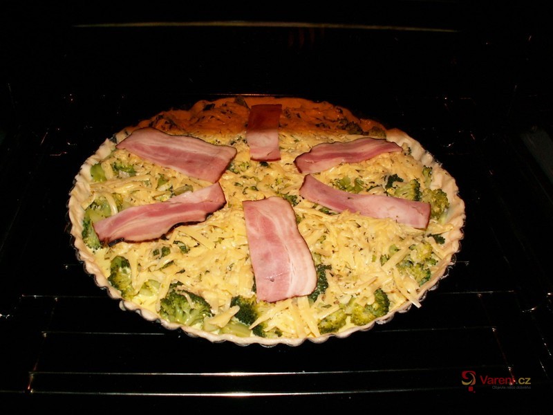 Brokolicový koláč se sýrem - fotografie 2