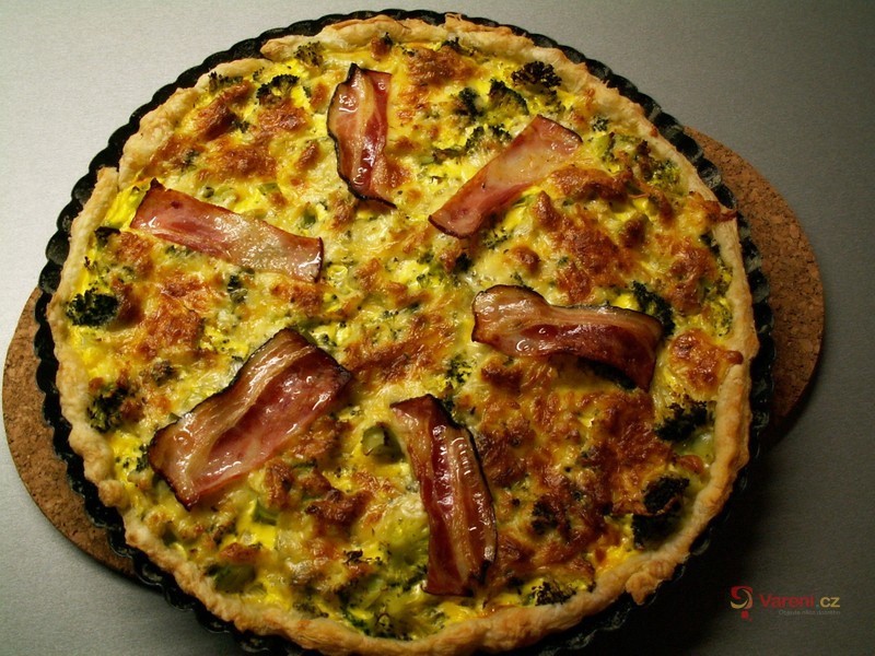 Brokolicový koláč se sýrem - fotografie 3