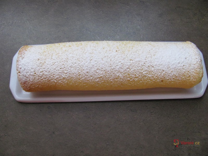 Roláda se šlehačkou - fotografie 3