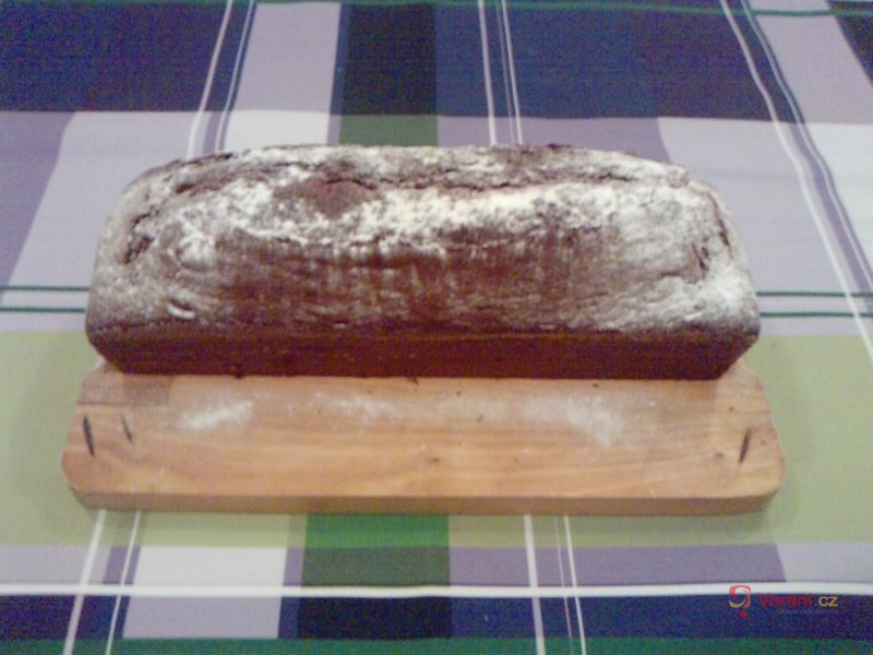 Vláčná kakaová bábovka - fotografie 2