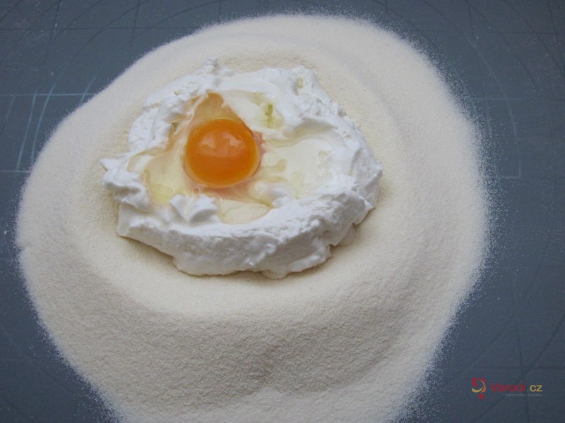 Tvarohové knedlíky se smetanou - fotografie 3