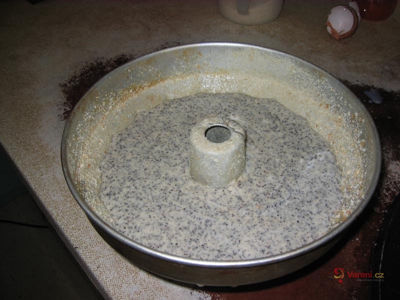 Tvarohová bábovka s mákem - fotografie 3