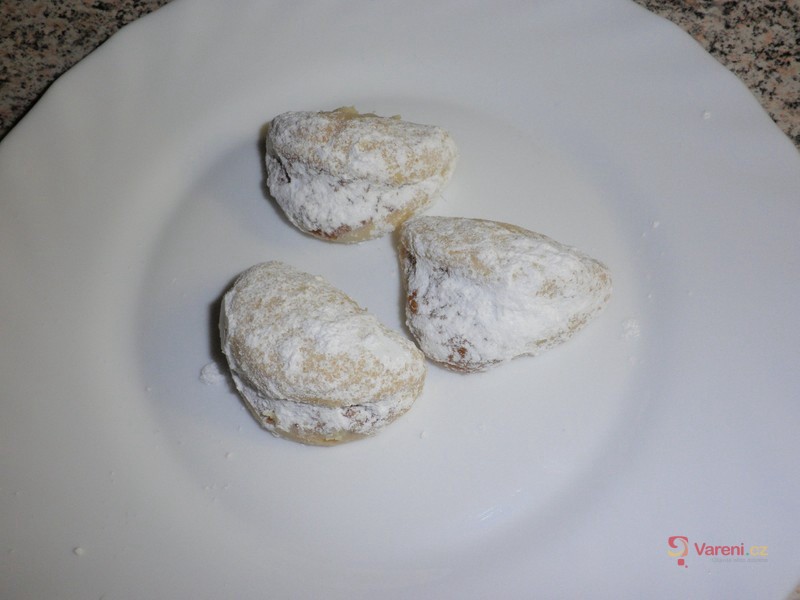 Ořechové naplněné mušličky - fotografie 2