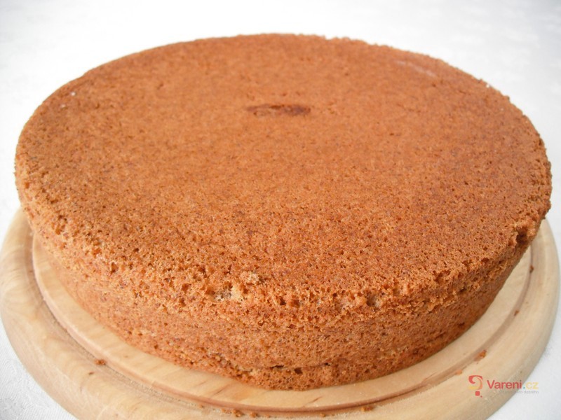Mandlový dort bez mouky - fotografie 2