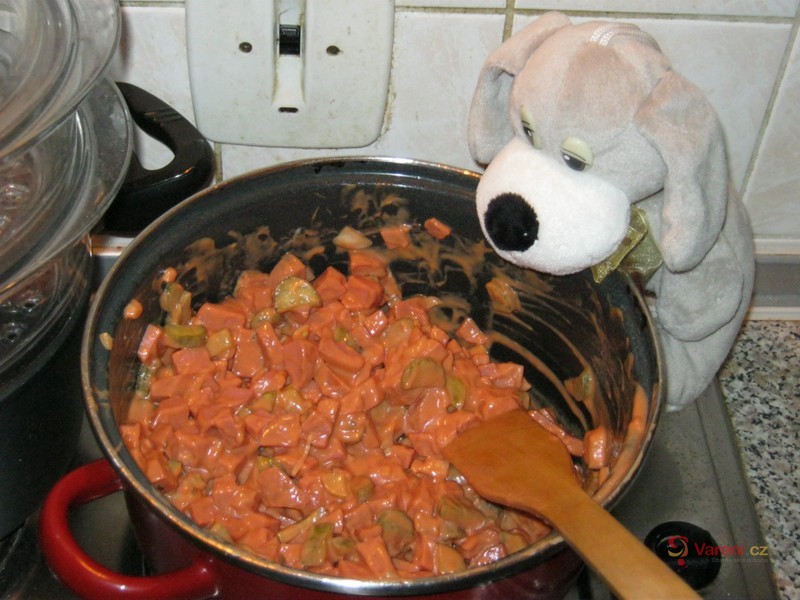 Sloní žrádlo z kabanosu - fotografie 2