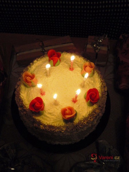 Skvělý ořechový dort - fotografie 3