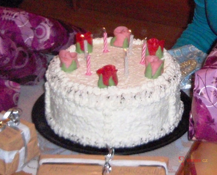 Skvělý ořechový dort - fotografie 4