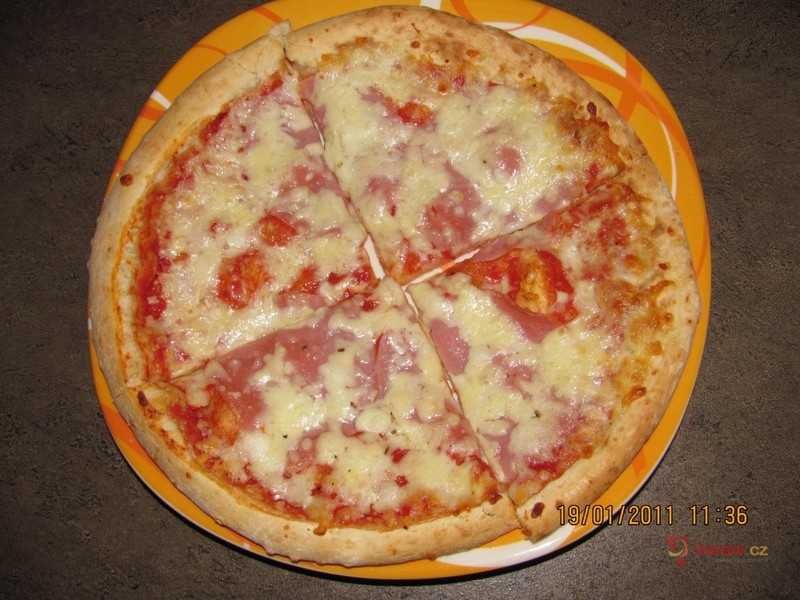 Studentská pizza - fotografie 2