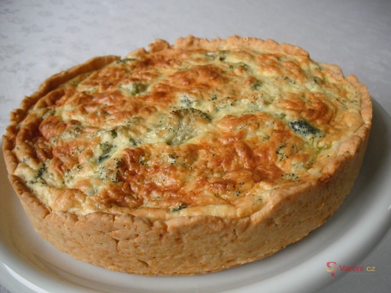 Sýrový koláč s brokolicí - fotografie 3