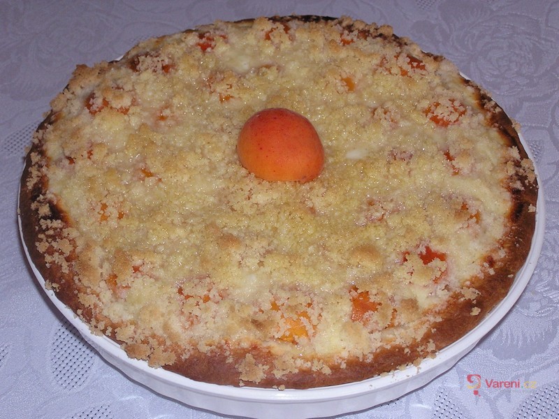 Meruňkový koláč s tvarohem