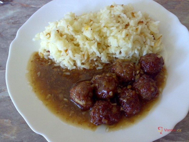 Thajské kuličky s pikantní omáčkou - fotografie 2