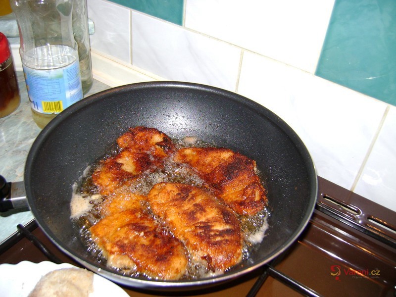 Smažený kuřecí řízek - fotografie 3