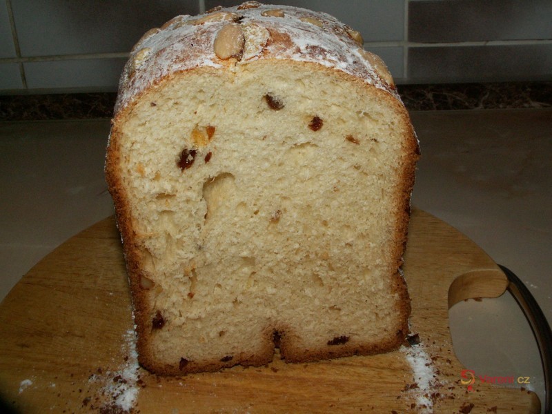 Mazanec s ovocem z domácí pekárny - fotografie 5