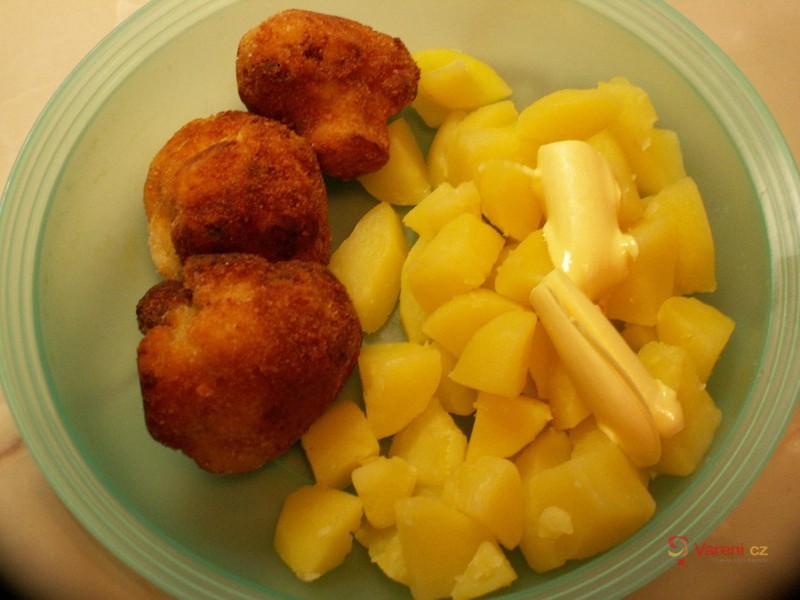 Zlaté květákové růžičky - fotografie 3