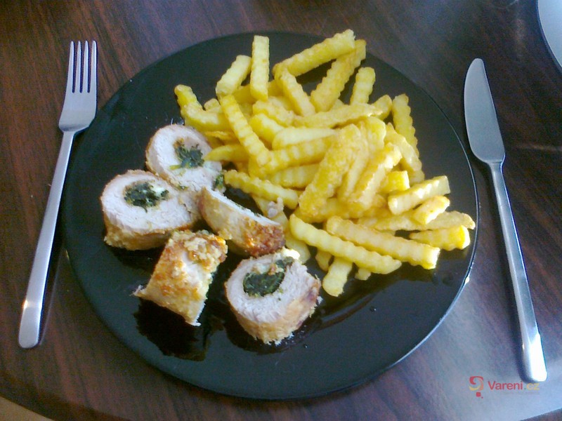 Plněná vepřová panenka nivou a baby špenátem - fotografie 2