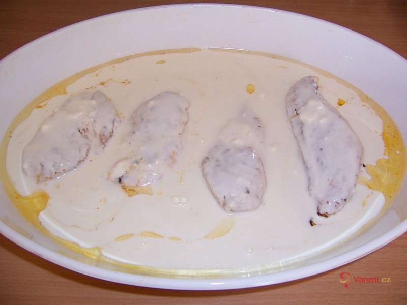 Kuřecí prsíčka v sýrovém přelivu - fotografie 4