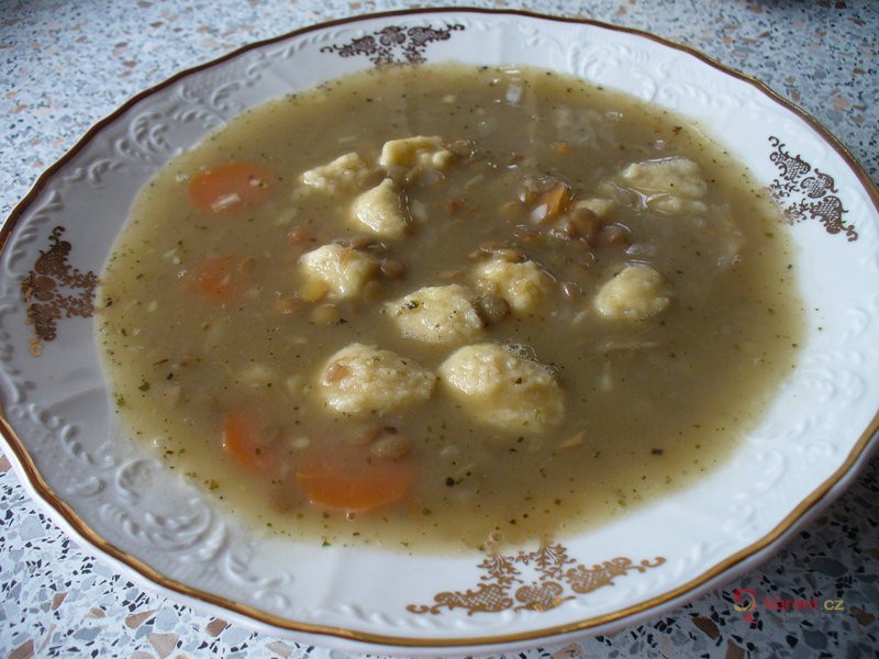 Čočková polévka s masovými knedlíčky - fotografie 2