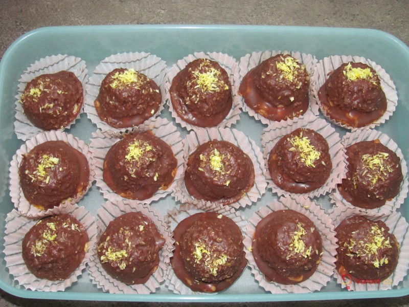 Košíčky s vanilkovou náplní - fotografie 3