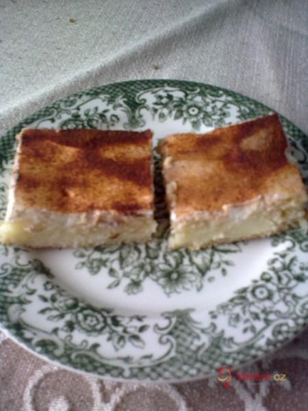 Pudinkový koláč se zakysanou smetanou - fotografie 2