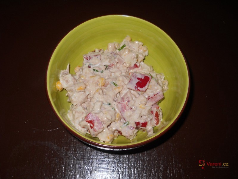 Tuňákový salát s kukuřicí - fotografie 2