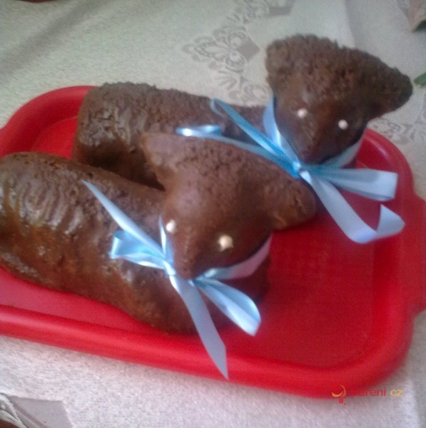 Velikonoční beránek ze šlehačkového těsta - fotografie 5