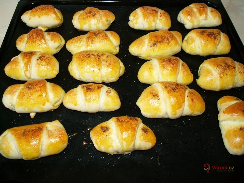 Plněné slané rohlíčky - fotografie 5
