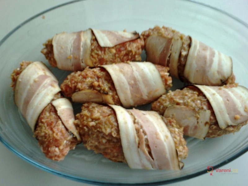 Mleté maso s klobásou - fotografie 3