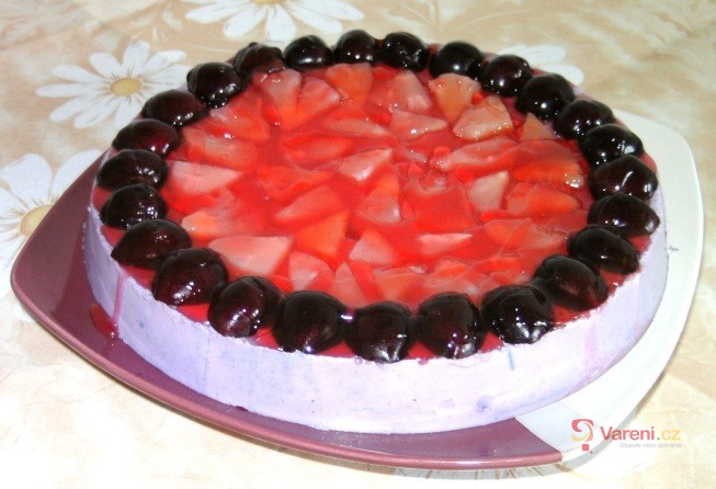 Ananasovo-třešňový dort - fotografie 2
