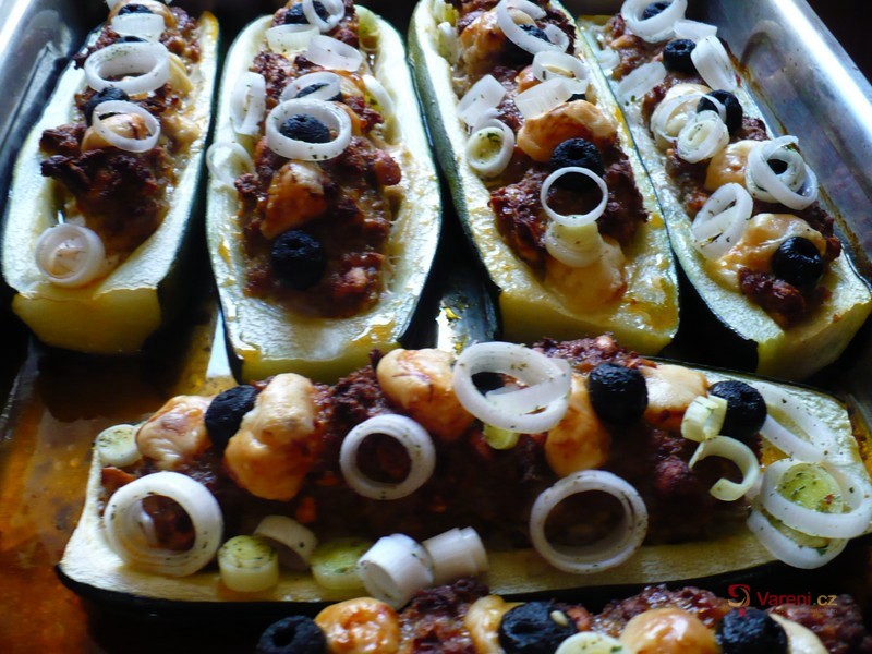 Plněná cuketa - fotografie 5