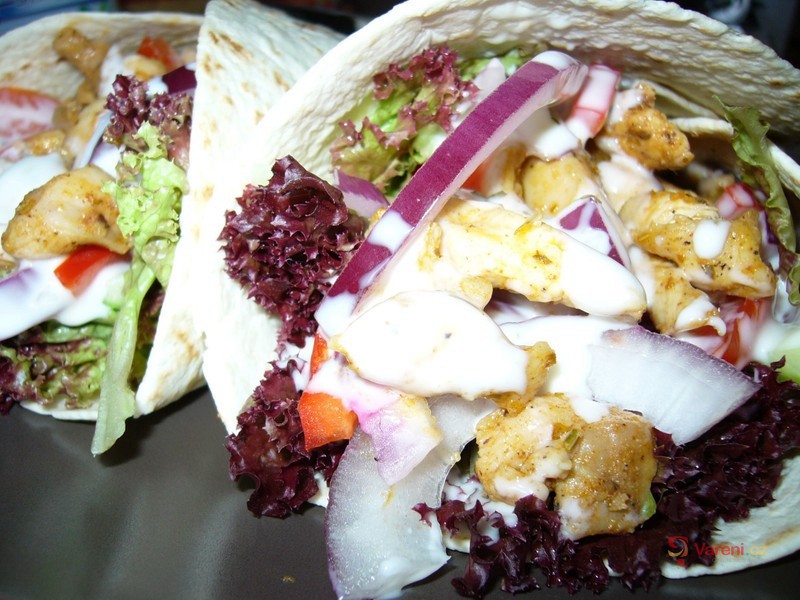 Plněná tortilla - fotografie 4