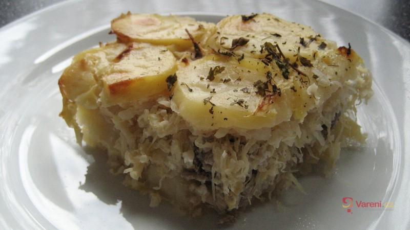 Brambory se zelím a mletým masem - fotografie 2