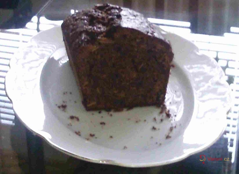 Banánový chlebíček s čokoládou - fotografie 2