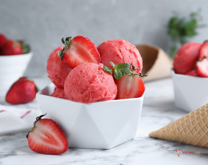 Nejrychlejší jahodová zmrzlina