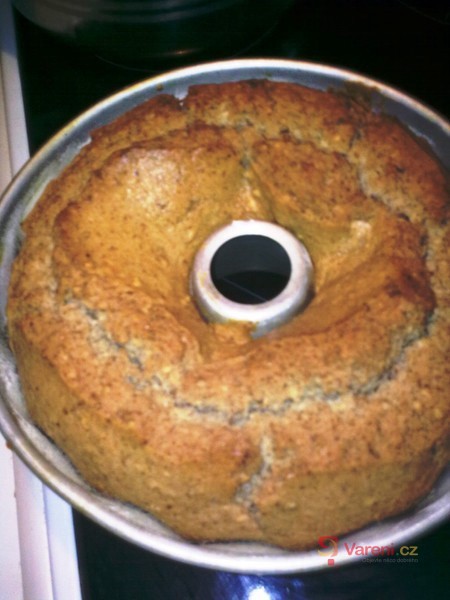 Citronová bábovka s ořechy - fotografie 3