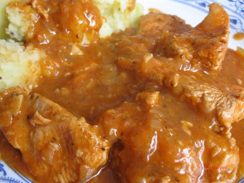 Dušené krůtí na česneku - fotografie 2