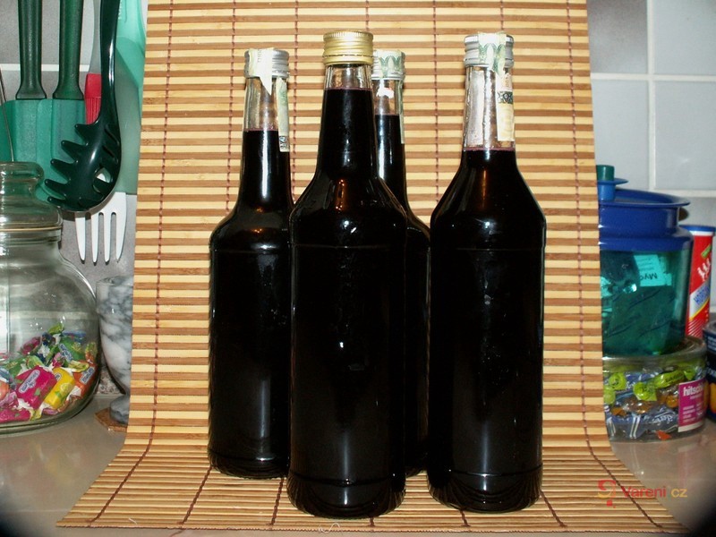 Bezinkový likér - fotografie 4