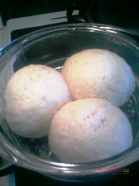 Osvědčený houskový knedlík - fotografie 4