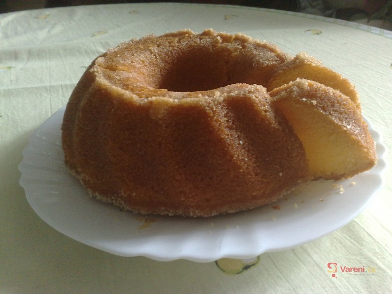 Klasická olejová bábovka - fotografie 2