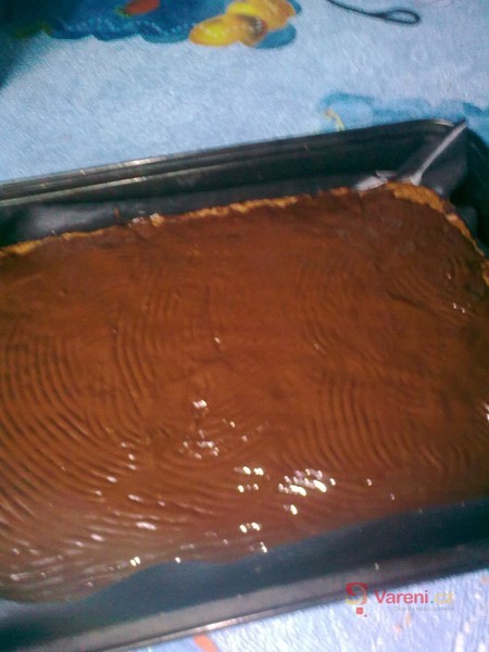 Cuketová buchta s čokoládou - fotografie 4