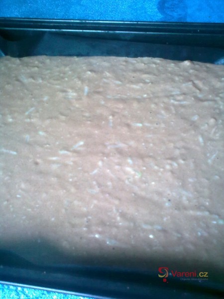 Cuketová buchta s čokoládou - fotografie 2