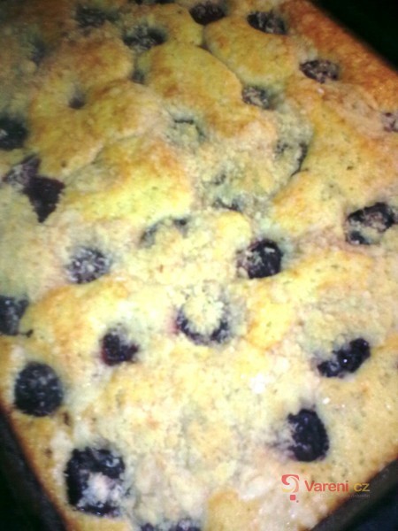 Jogurtová buchta bez vážení - fotografie 4