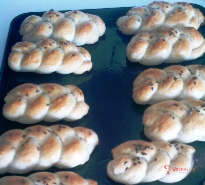 Rozmarýnové housky - fotografie 3