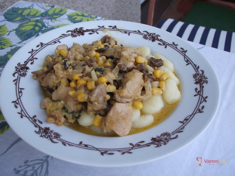 Gnocchi ve smetanovo-hořčičné omáčce - fotografie 2