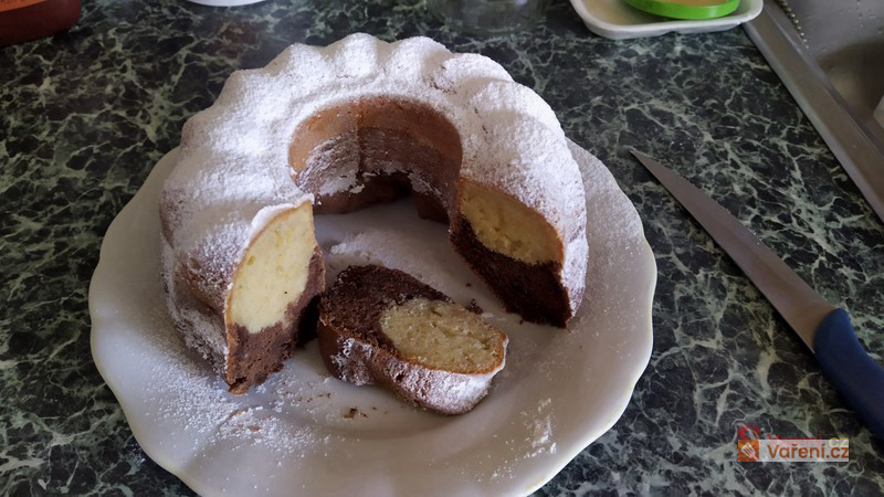 Tvarohovo-banánová bábovka