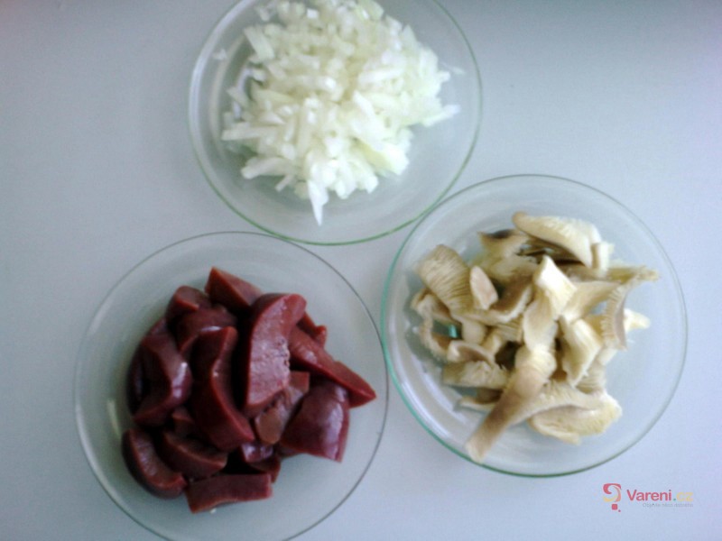 Vepřové ledvinky s hlívou - fotografie 3