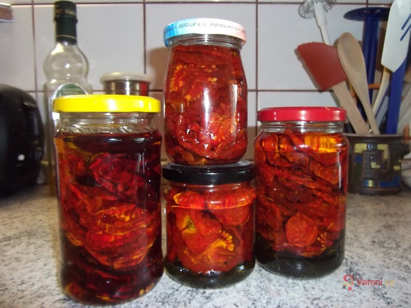 Sušená rajčata v oleji - fotografie 2