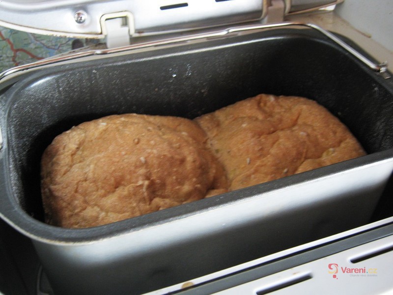 Cuketový chleba z domácí pekárny