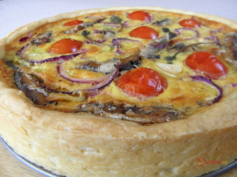 Sýrový koláč se šproty - fotografie 2