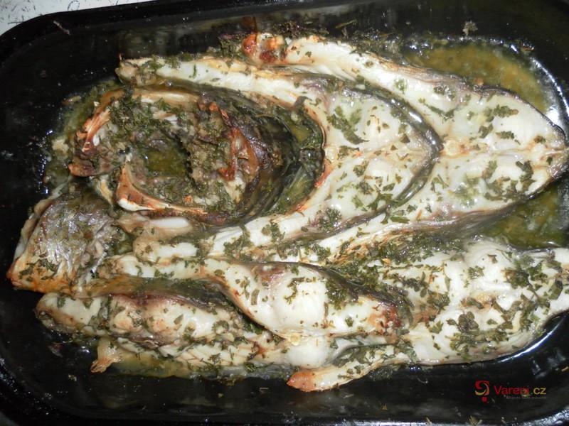 Kapr na čerstvých bylinkách - fotografie 2