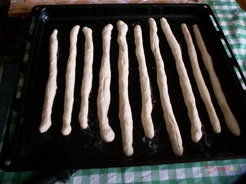 Slané tyčinky k vínu - fotografie 3